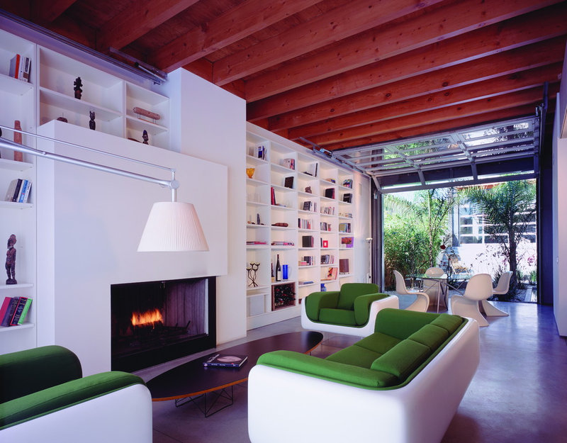 Modern Living Room by Ehrlich Architects
