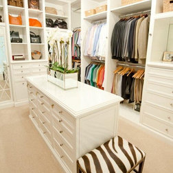 Walk Closet Design Ideas on These Closets Thoroughbreds     But Their Storage And Organizing Ideas