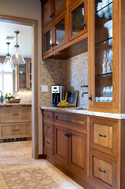 Traditional Kitchen by Charmean Neithart Interiors, LLC.