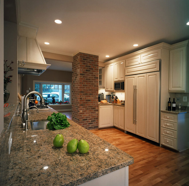 Kitchen by Case Design/Remodeling, Inc.