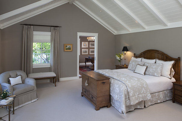 Farmhouse Bedroom by Joseph Farrell, Architect