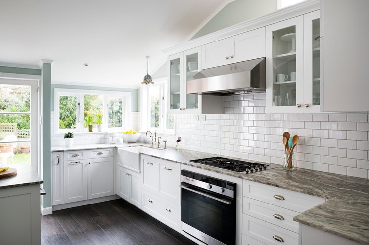 Traditional Kitchen by Templer Interiors