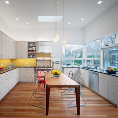 modern kitchen by Chr DAUER Architects