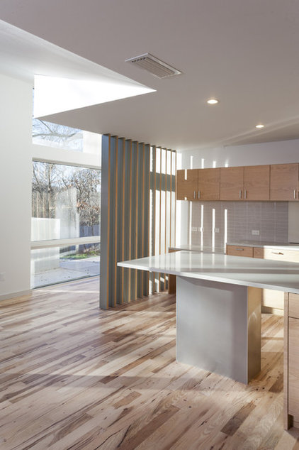 Modern Kitchen by Webber + Studio, Architects
