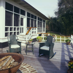 943 Patio deck-art rive-sud Farmhouse Home Design Photos