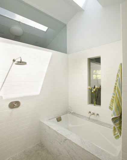 contemporary bathroom by John Lum Architecture, Inc. AIA