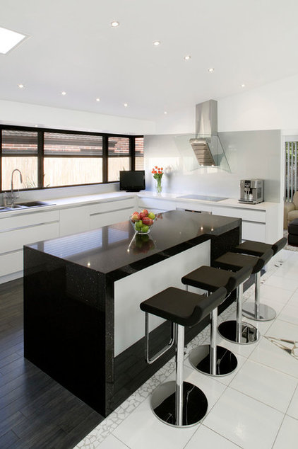 Contemporary Kitchen by Fred Tabet