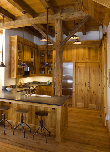 traditional kitchen by Birdseye Design
