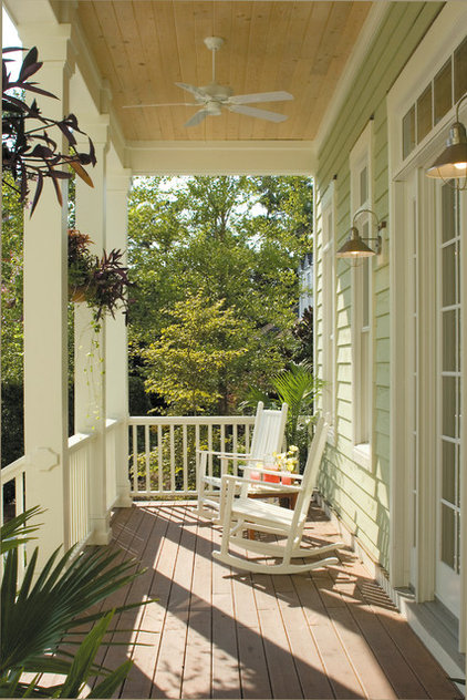 beach style porch by Tongue & Groove