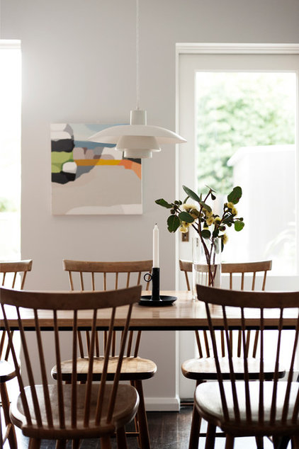 modern dining room by ANNA CARIN Design
