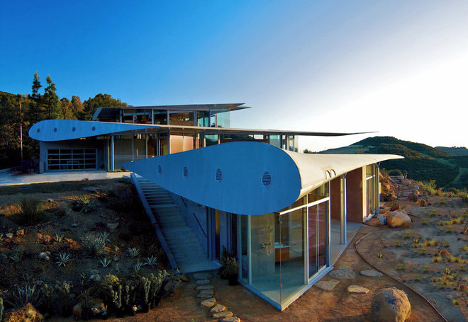 modern exterior by David Hertz & Studio of Environmental Architecture
