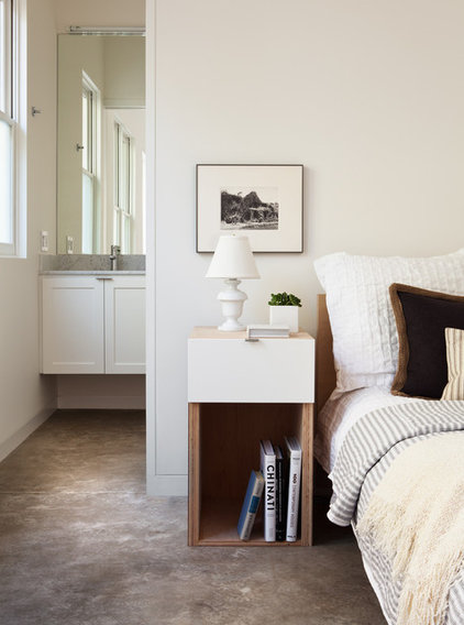 modern bedroom by Michele Lee Willson Photography