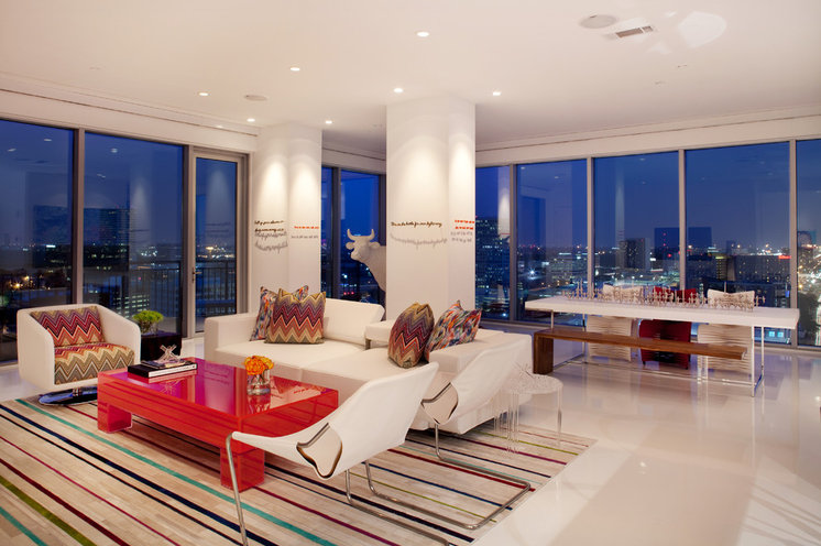Contemporary Living Room by Laura U, Inc.
