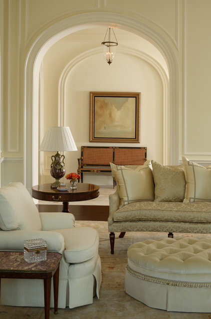 traditional living room by Christy Dillard Kratzer