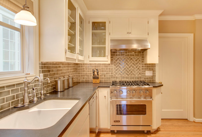 traditional kitchen by knowles ps