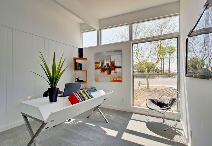 Midcentury Home Office by House & Homes Palm Springs Home Staging