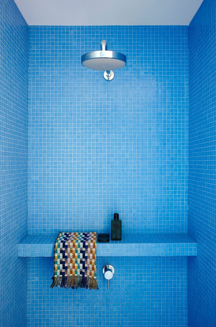 Modern Bathroom by Scott Weston Architecture Design PL
