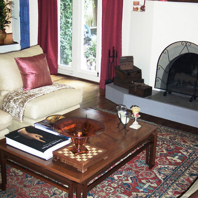 Living Room Color Combinations on Traditional  Spanish Style Living Room In The Hollywood Hills