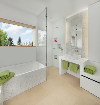 Contemporary Bathroom by be_planen