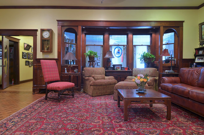 traditional family room by Sarah Greenman