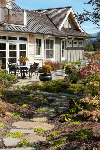 traditional landscape by Lankford Associates Landscape Architects