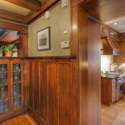 Kitchen Craft Cabinets on Minneapolis Home Wainscoting Design Ideas Pictures Remodel And