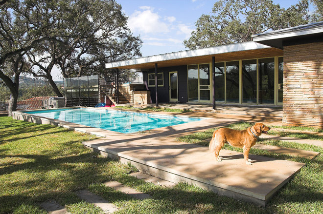midcentury pool by Tom Hurt Architecture