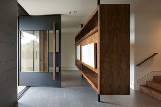 contemporary entry by Jon Luce Builder