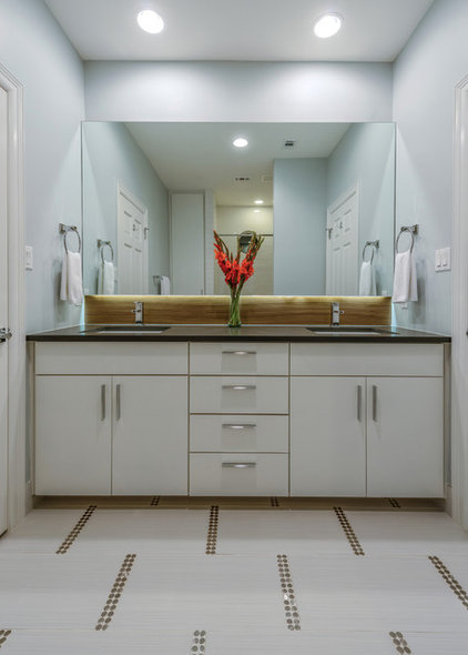 contemporary bathroom by Kelle Contine Interior Design, LLC