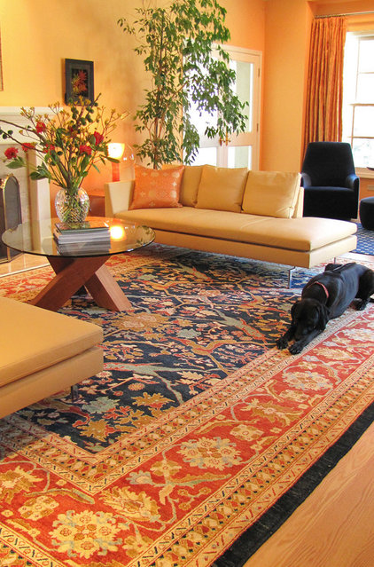 8 Secrets to Pairing Patterns With an Oriental Rug