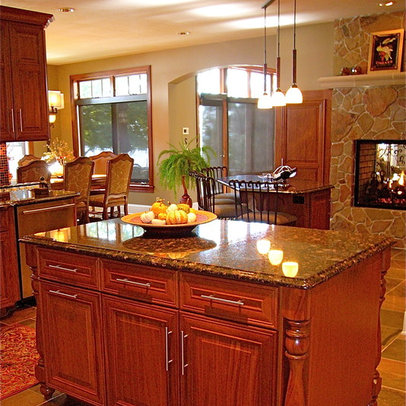Kitchen Floor Tile Design Ideas on Custom Kitchen Cabinetry With Large Slate Tile Floors