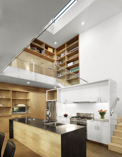 modern kitchen by Baldridge Architects