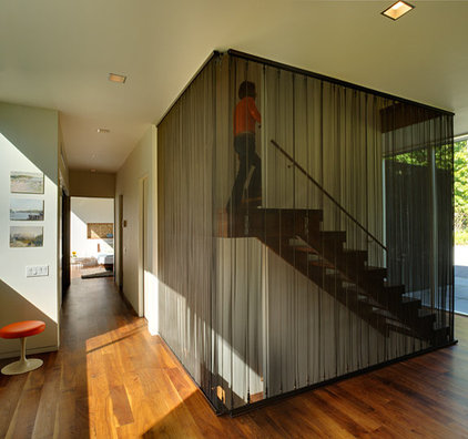 Modern Staircase by Bates Masi Architects LLC