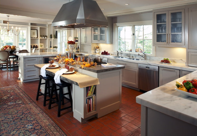 Traditional Kitchen by Bill Bolin Photography