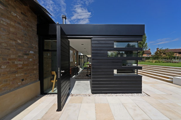 Contemporary Entry by Nicolas Tye Architects
