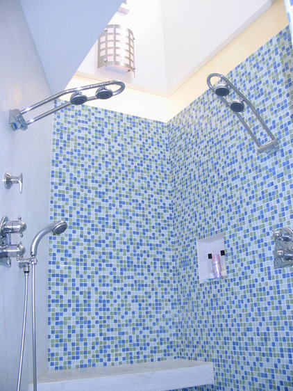 contemporary bathroom by MP DESIGN Interior Architecture + Interior Design
