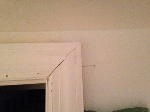 Uneven Ceiling, therefore different height in walls at frames.
