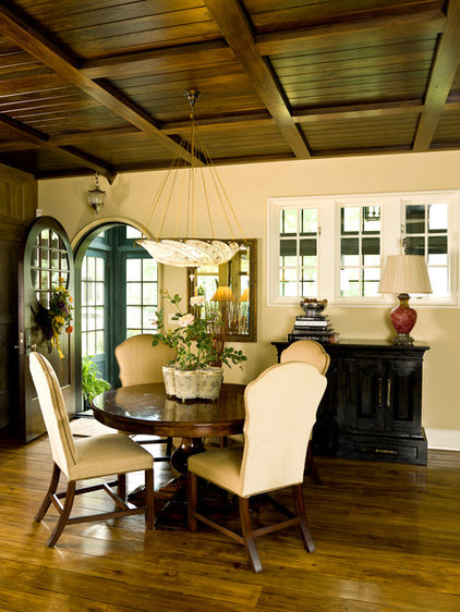 traditional dining room by Cynthia Lynn Photography