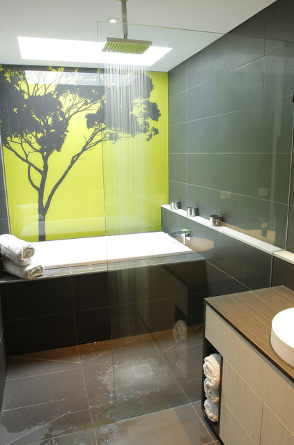 contemporary bathroom by Altereco Design