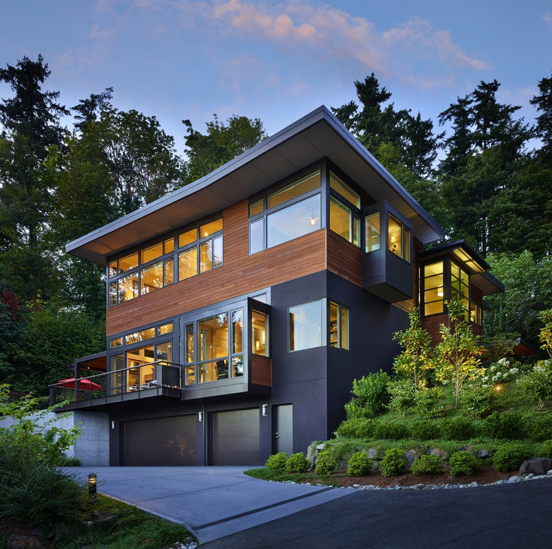 contemporary exterior by McClellan Architects