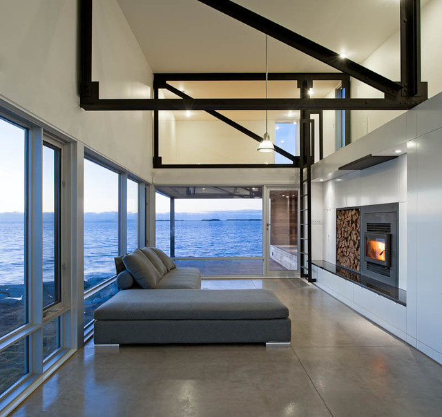 Contemporary Family Room by MacKay-Lyons Sweetapple Architects Limited