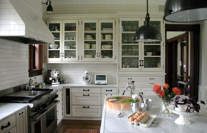 transitional kitchen by Rebekah Zaveloff | KitchenLab