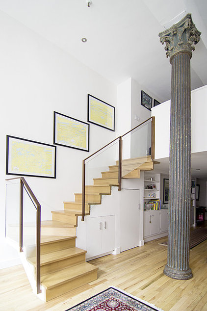 Modern Staircase by kimberly peck architect