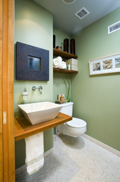 contemporary bathroom by Erica Islas  / EMI Interior Design, Inc.