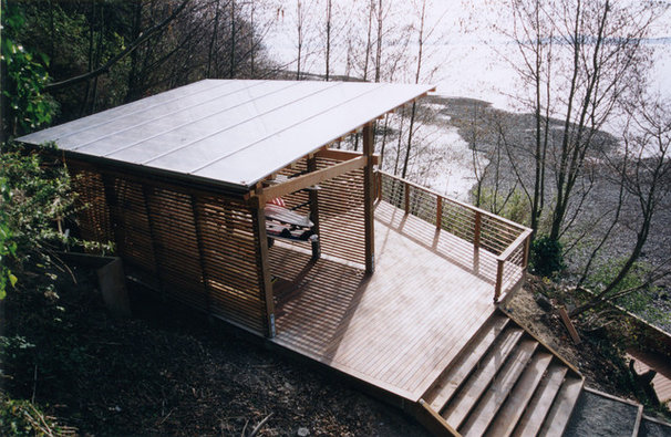 Beach Style Garage And Shed by BAAN design