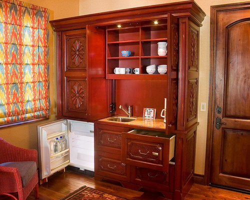 Rustic Red Kitchenette traditional kitchen