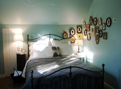 design is mine : isnt it lovely?: interior inspiration : silhouettes. eclectic bedroom