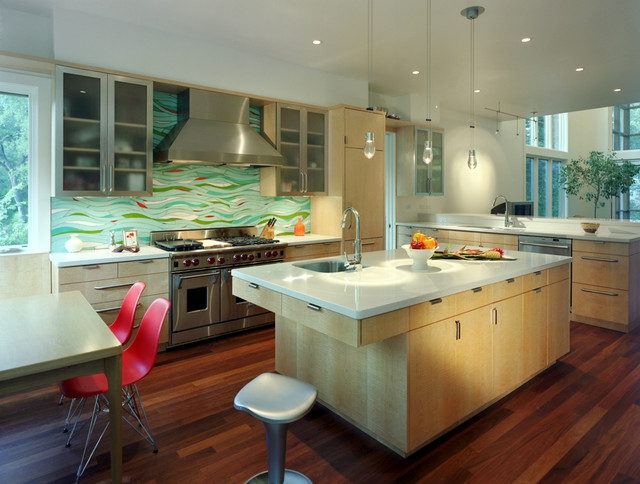 contemporary kitchen by McKinney York Architects