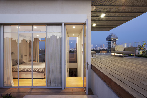 Amitzi Architects modern bedroom