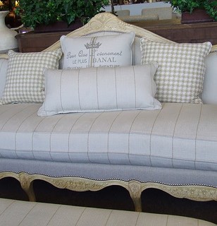 http://st.houzz.com/simages/189675_0_3-1547-eclectic-sofas.jpg